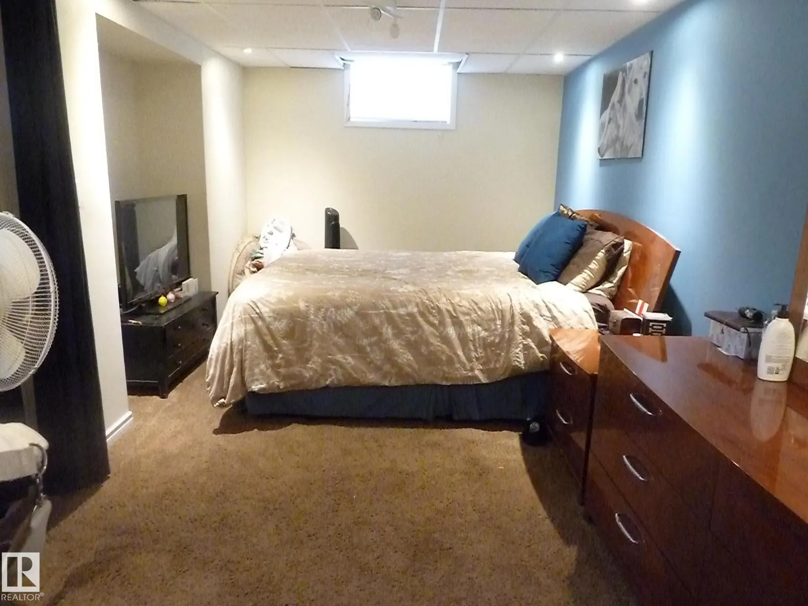 15436 92 AV NW