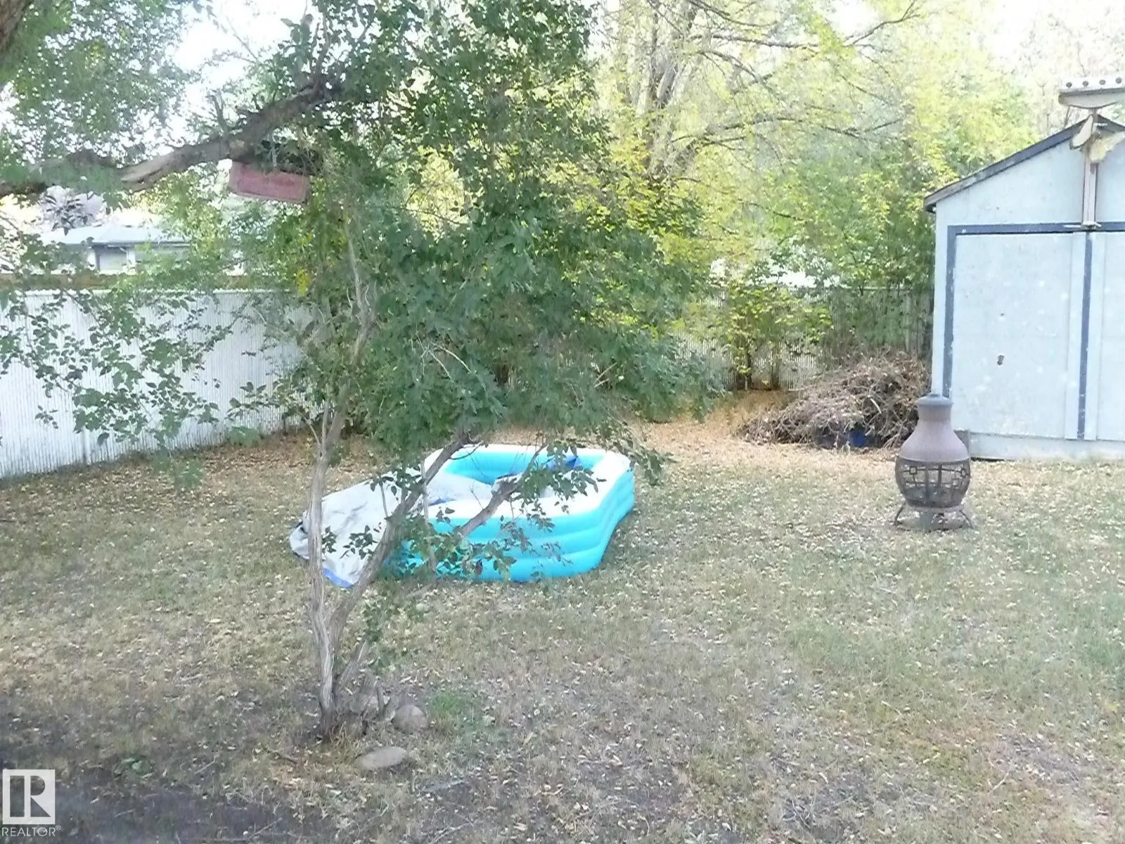 15436 92 AV NW