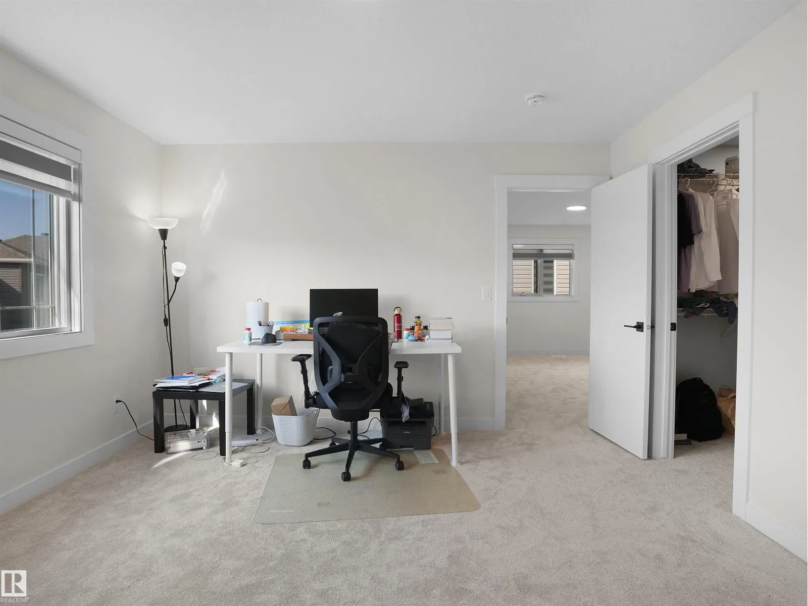 2124 209 ST NW