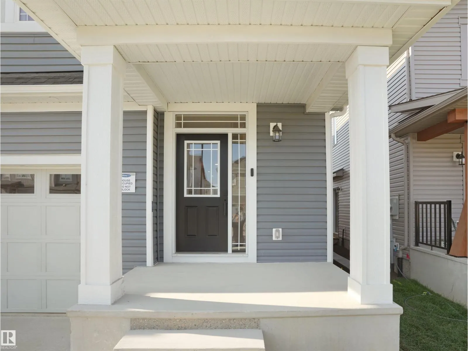 2124 209 ST NW