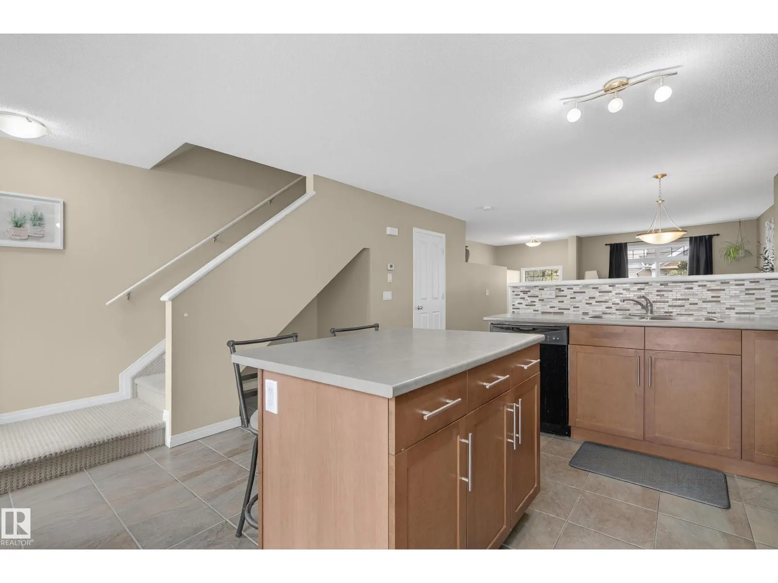 #166 1804 70 ST SW