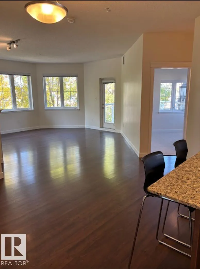 #206 10333 112 ST NW