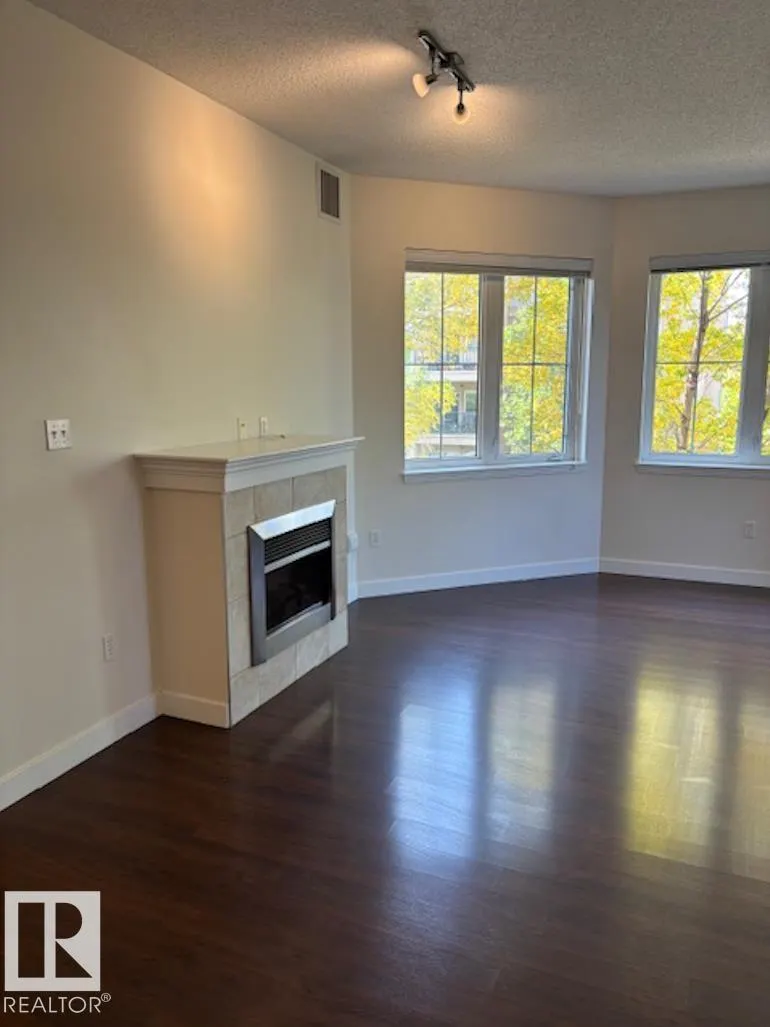 #206 10333 112 ST NW