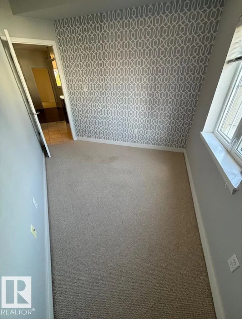 #206 10333 112 ST NW
