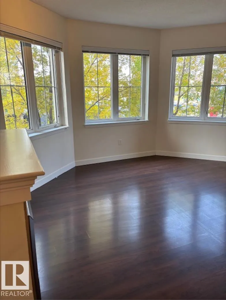 #206 10333 112 ST NW