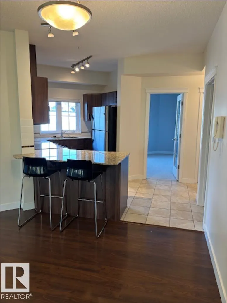 #206 10333 112 ST NW
