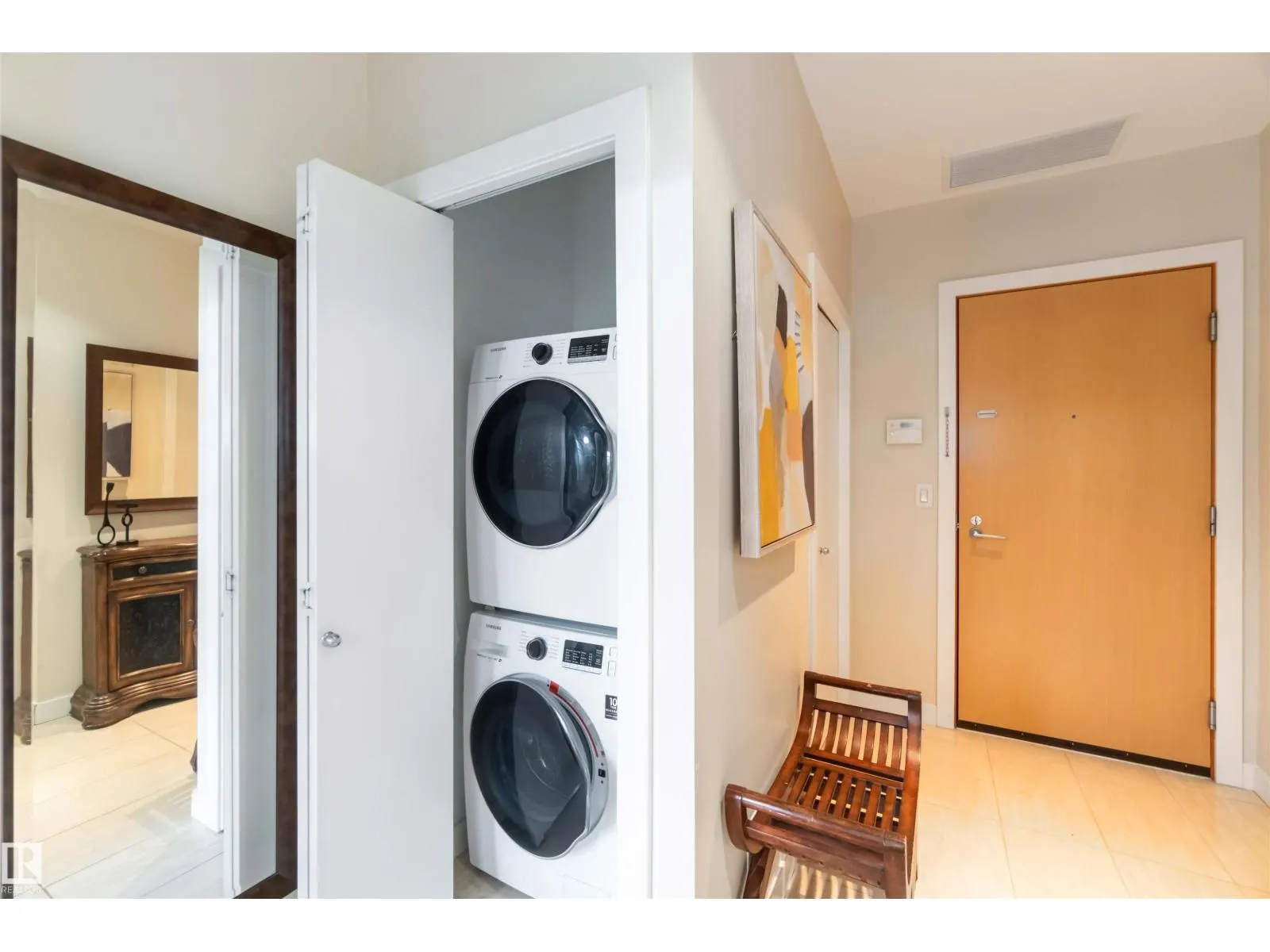 #108 2504 109 ST NW