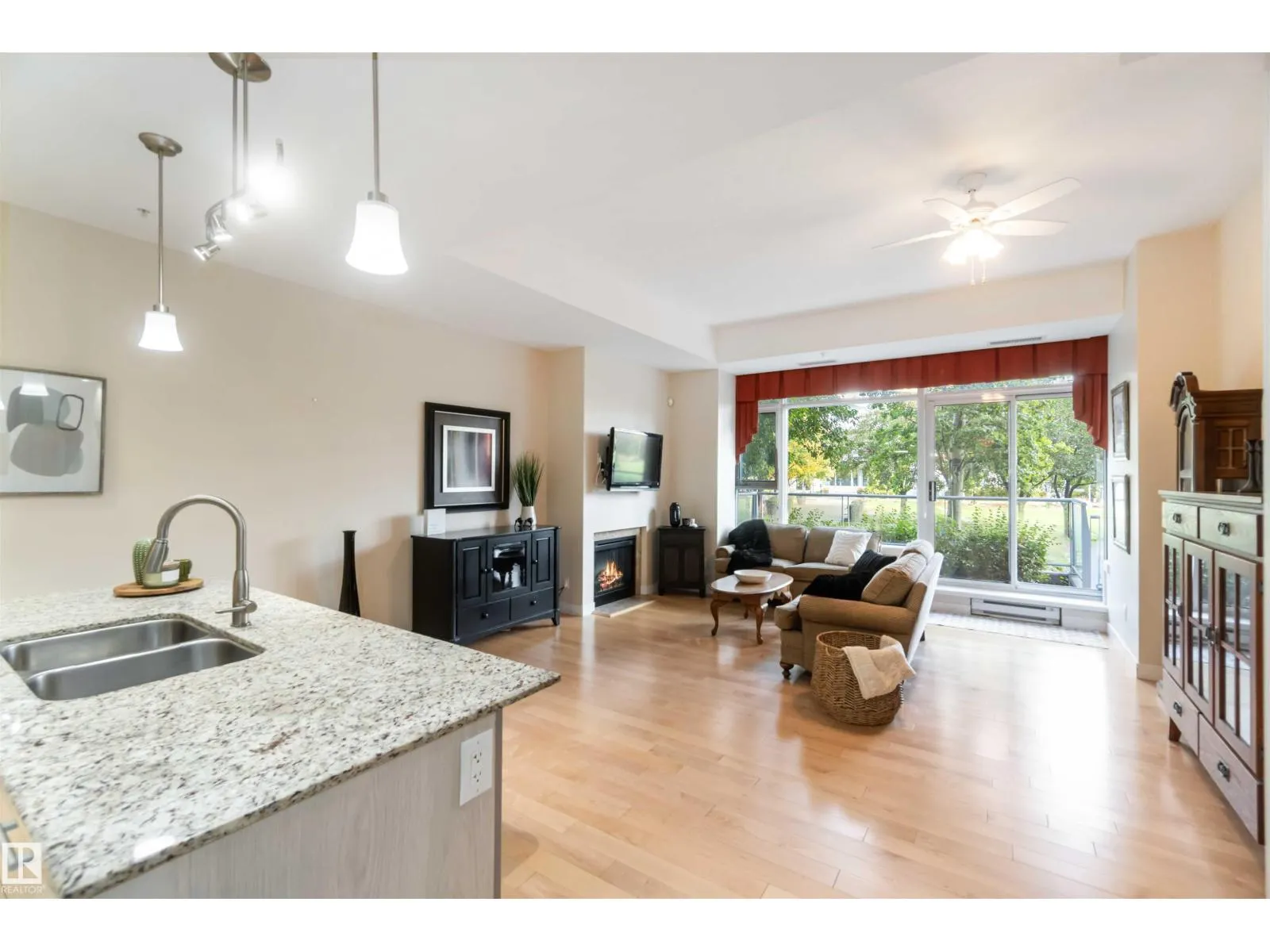 #108 2504 109 ST NW
