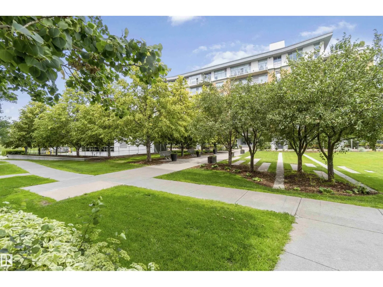 #108 2504 109 ST NW
