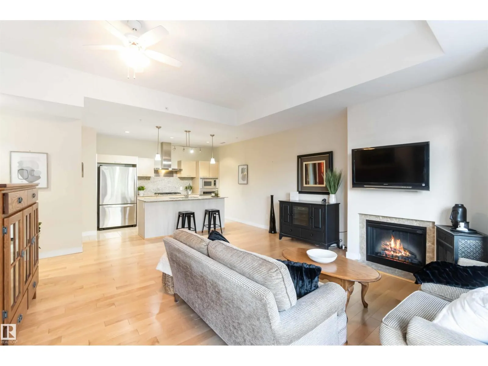 #108 2504 109 ST NW