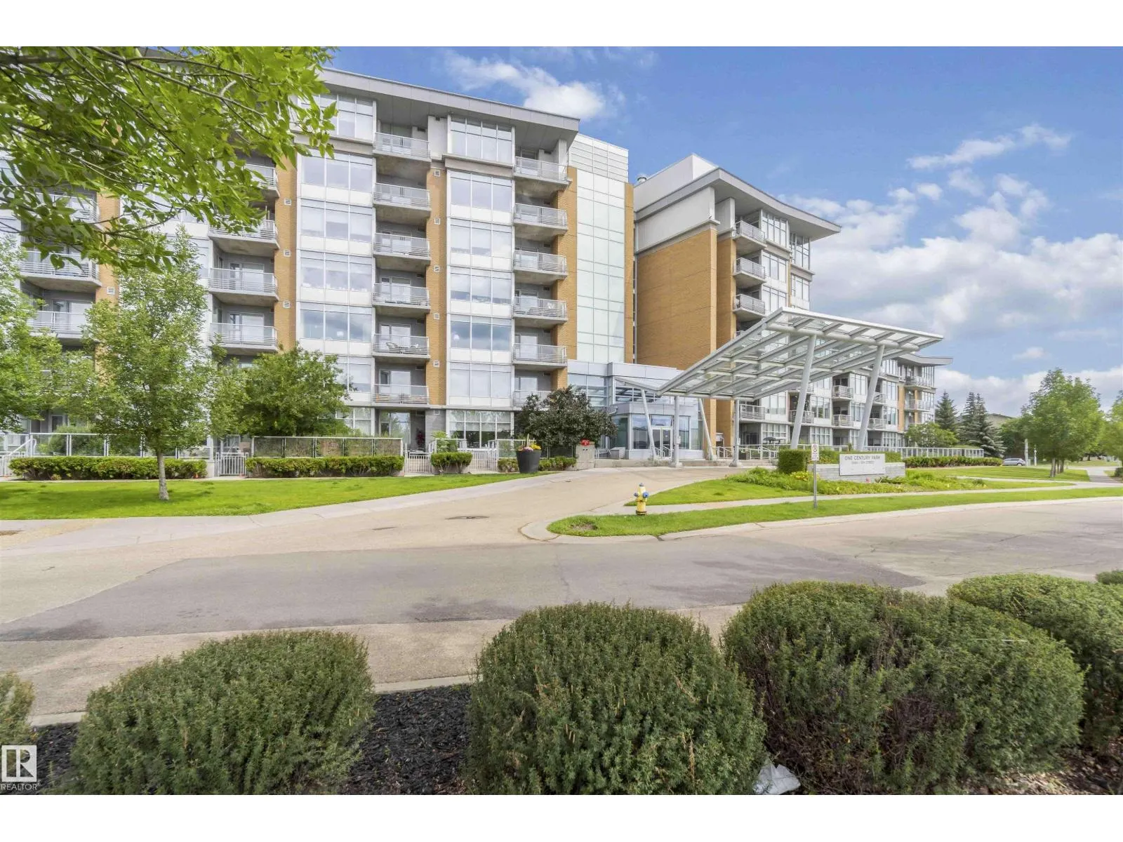 #108 2504 109 ST NW