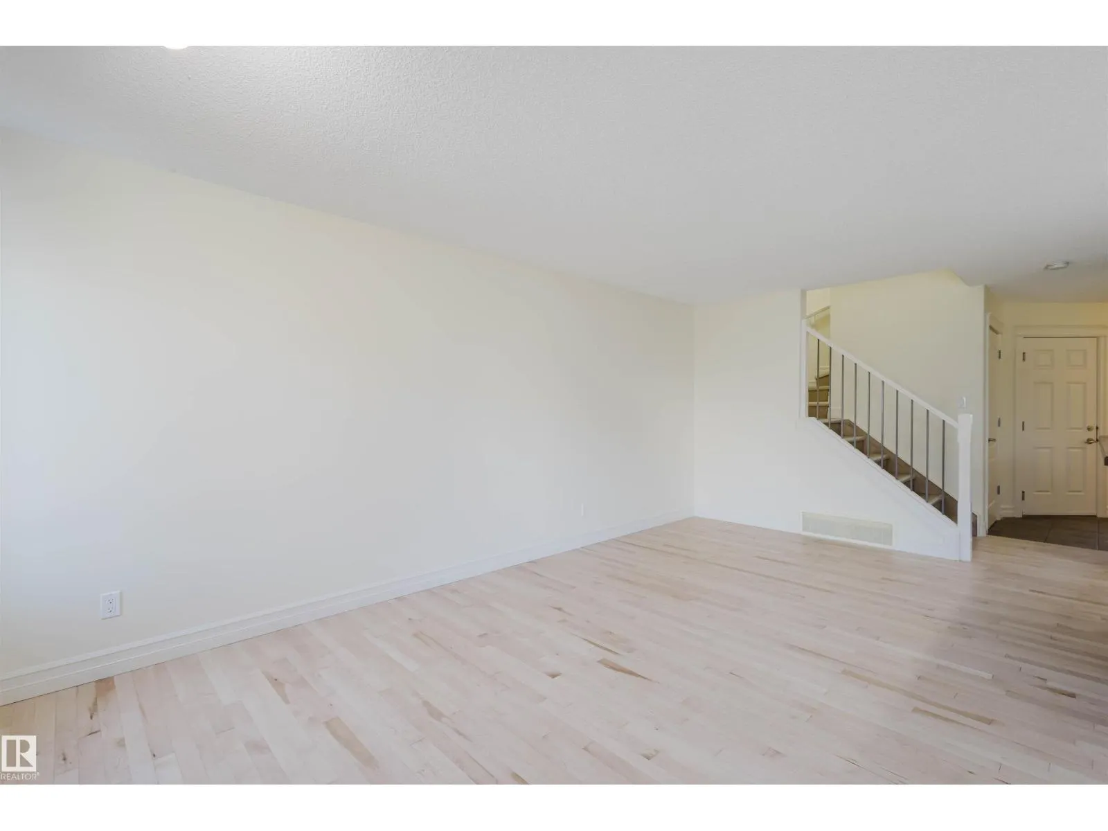 33 CATALINA CT