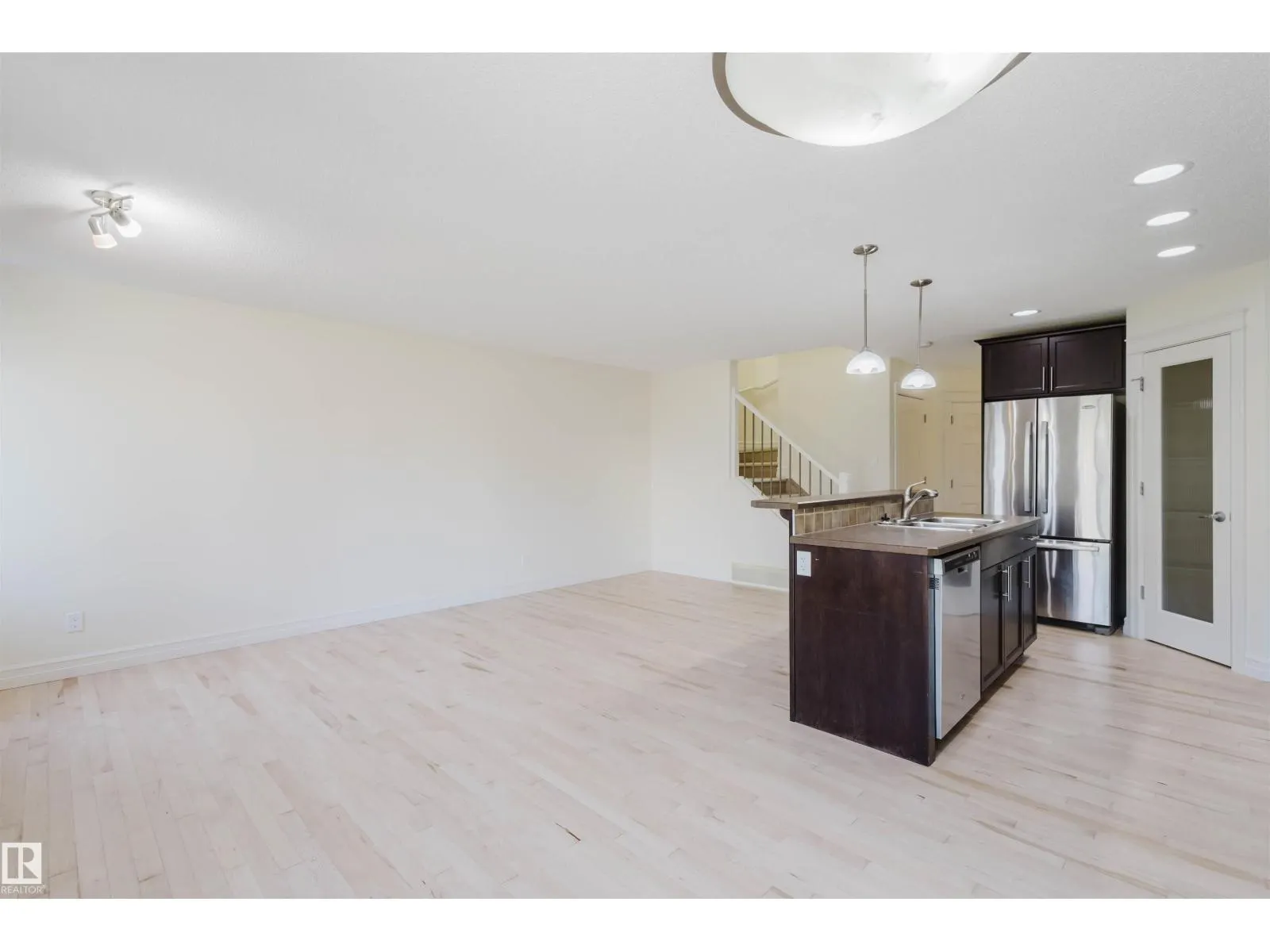 33 CATALINA CT