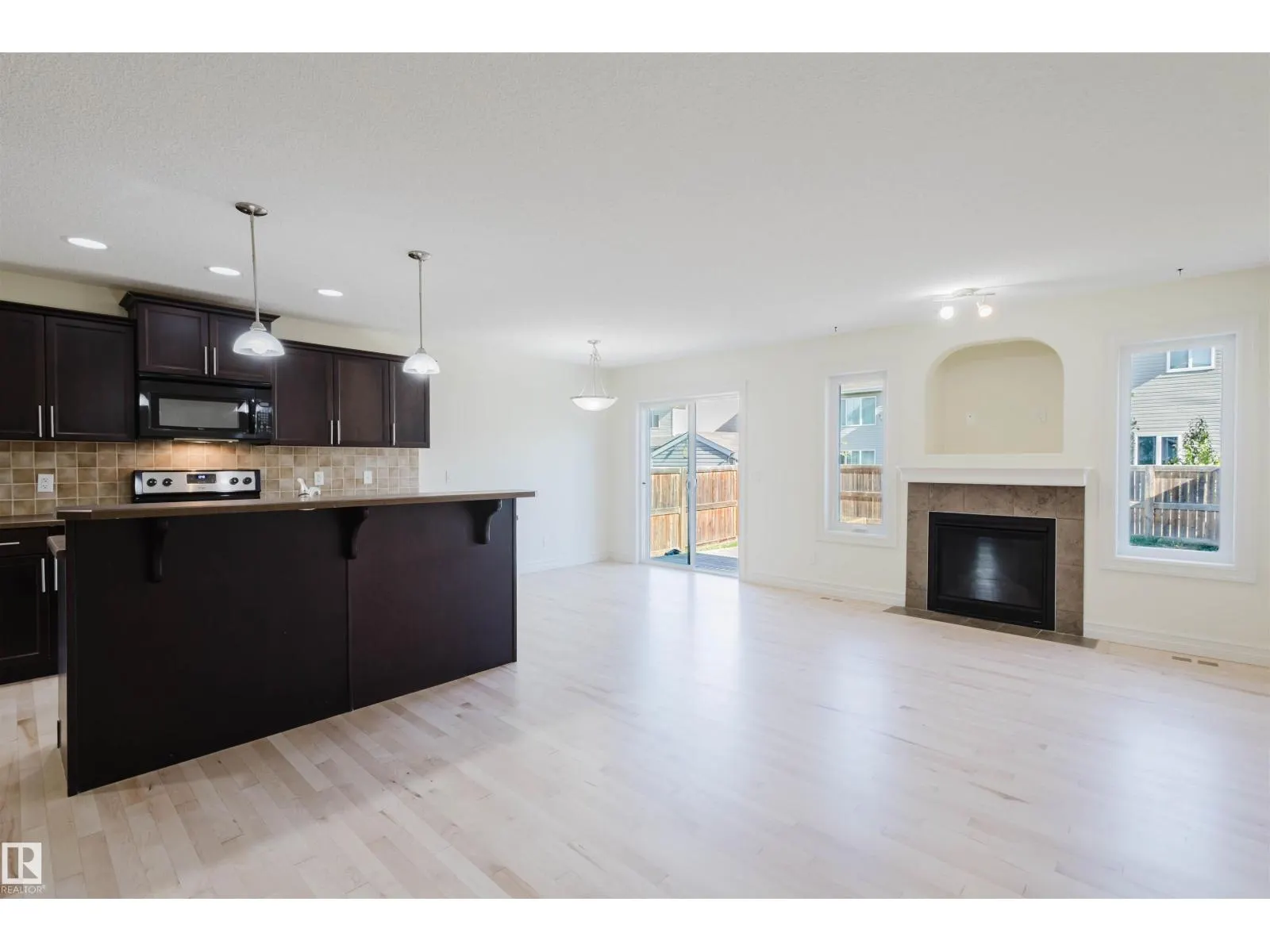33 CATALINA CT