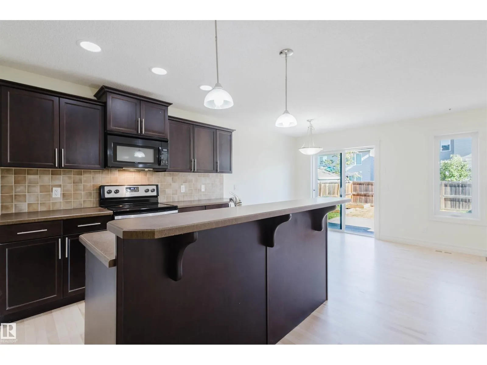 33 CATALINA CT