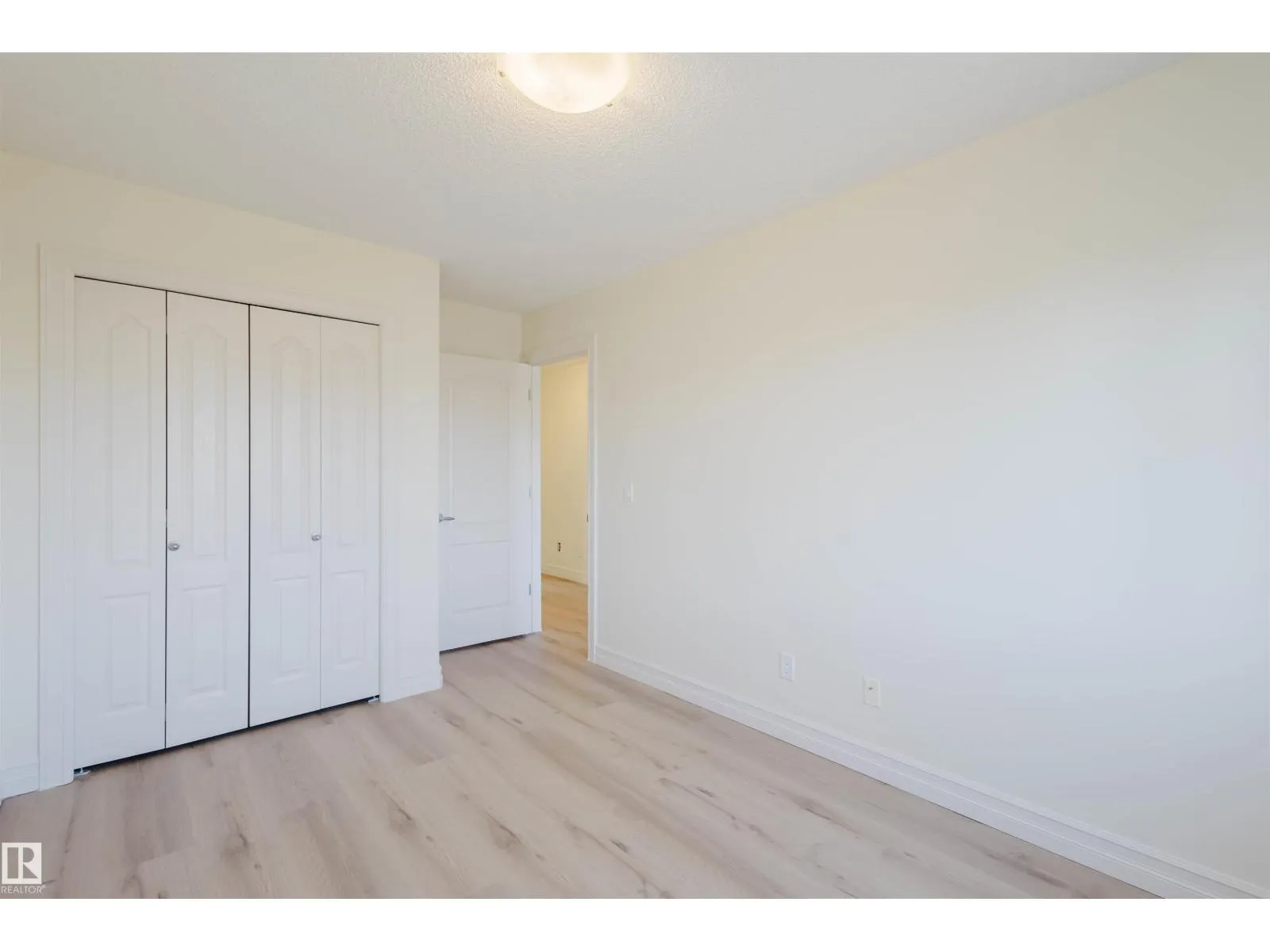 33 CATALINA CT