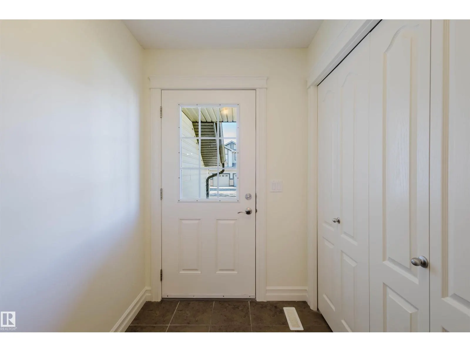 33 CATALINA CT