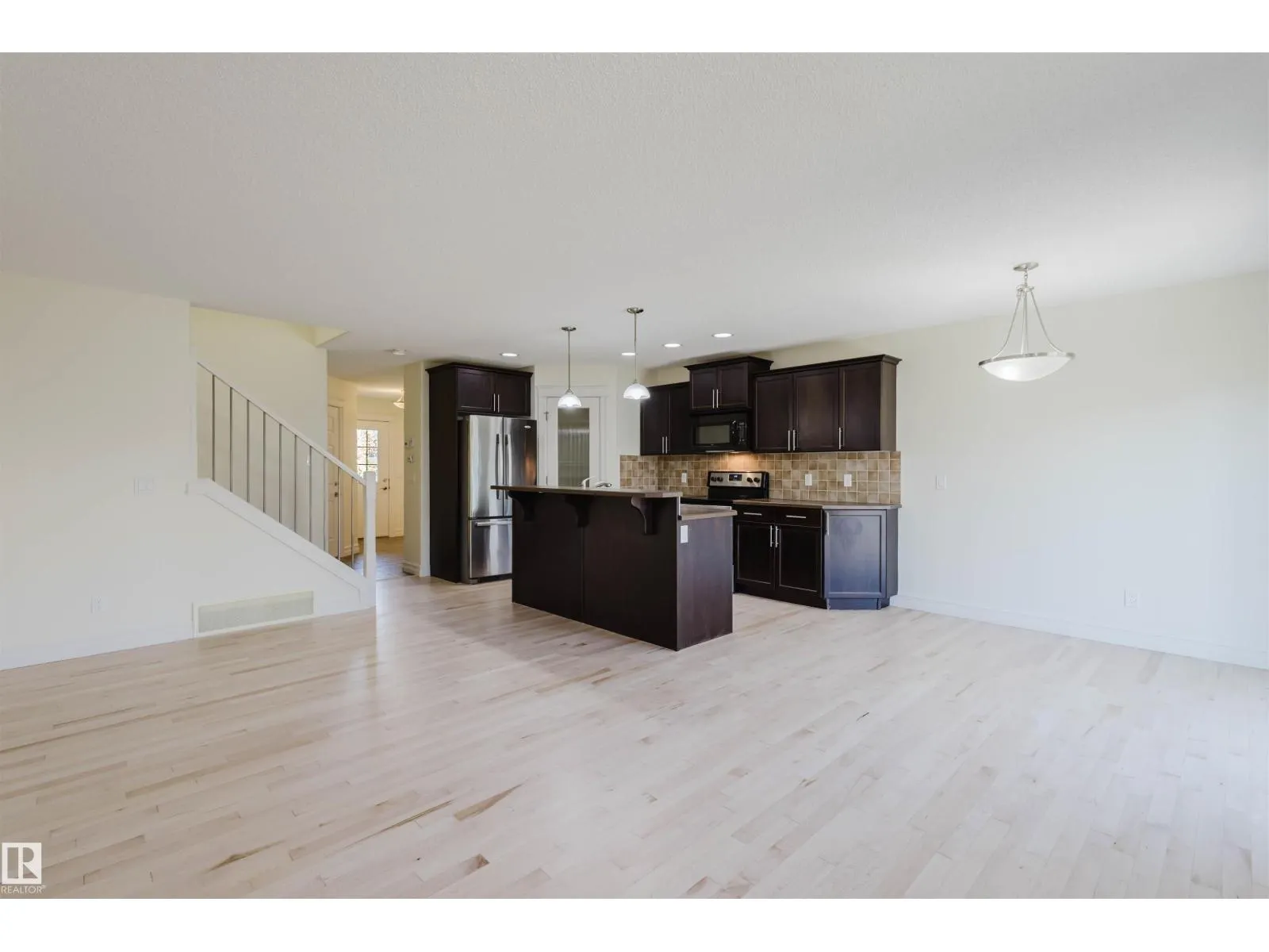 33 CATALINA CT