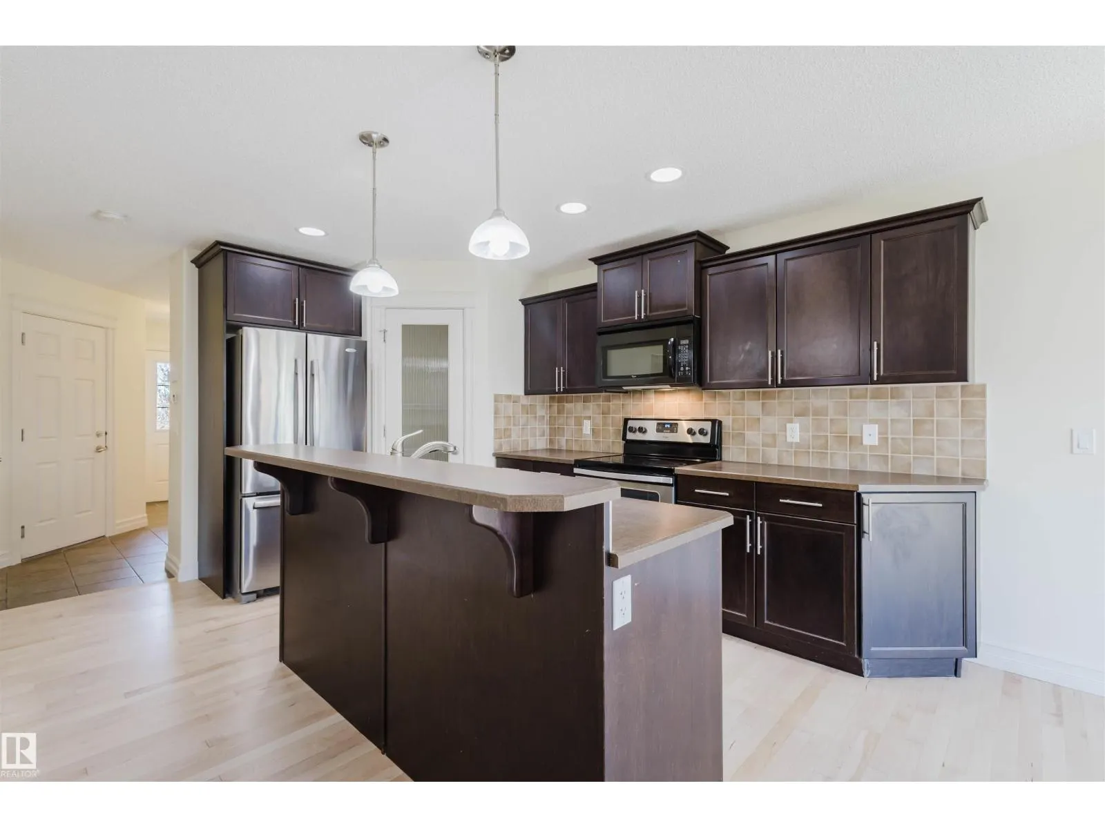 33 CATALINA CT