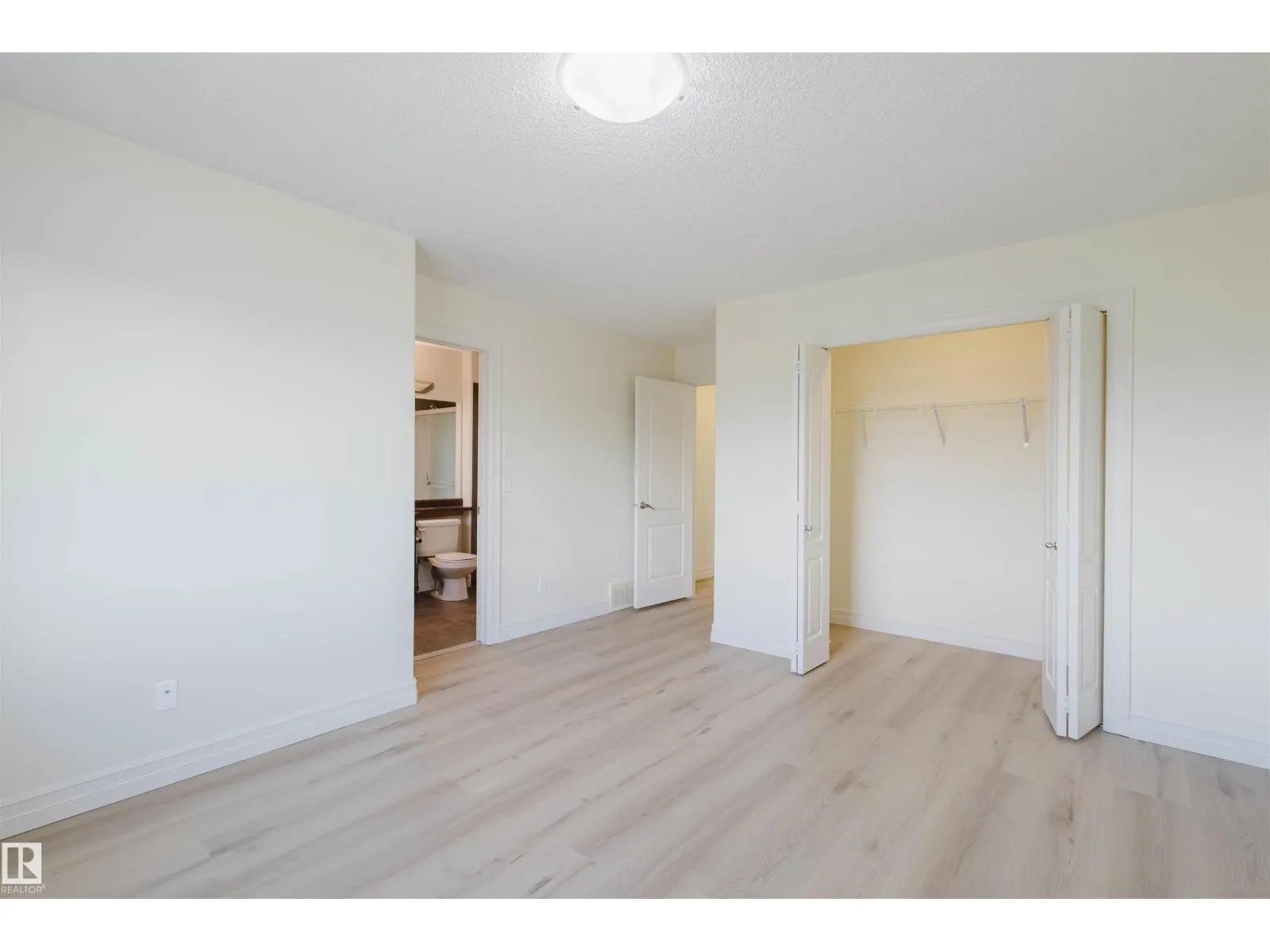 33 CATALINA CT