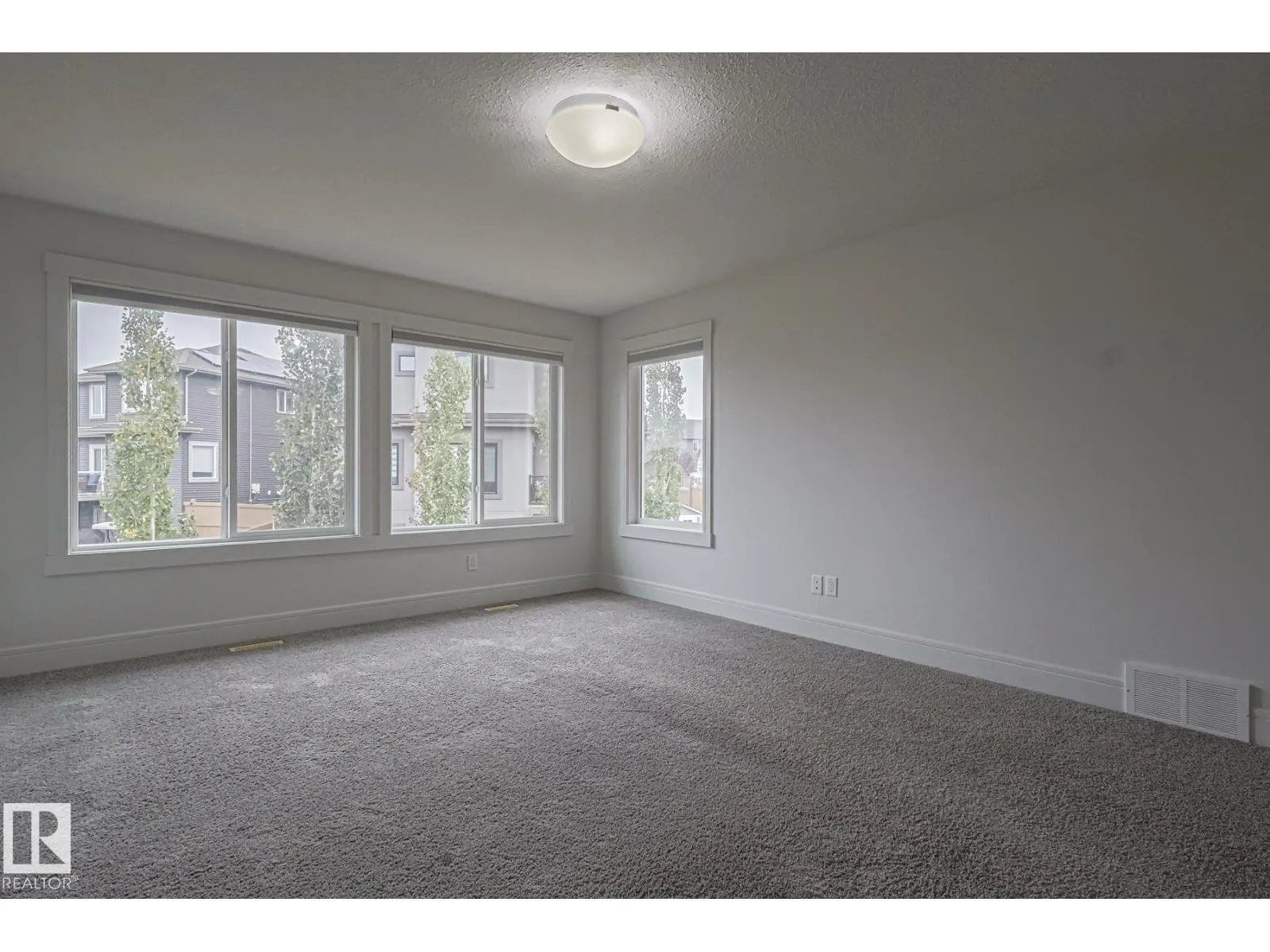 3167 WINSPEAR CR SW SW