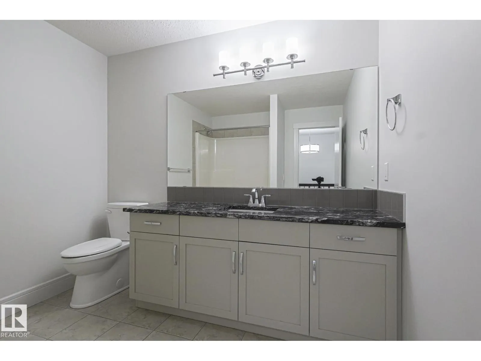 3167 WINSPEAR CR SW SW
