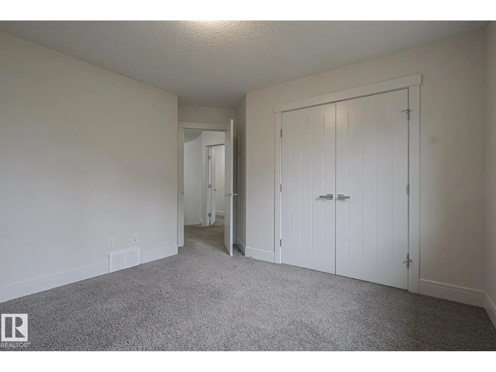 3167 WINSPEAR CR SW SW