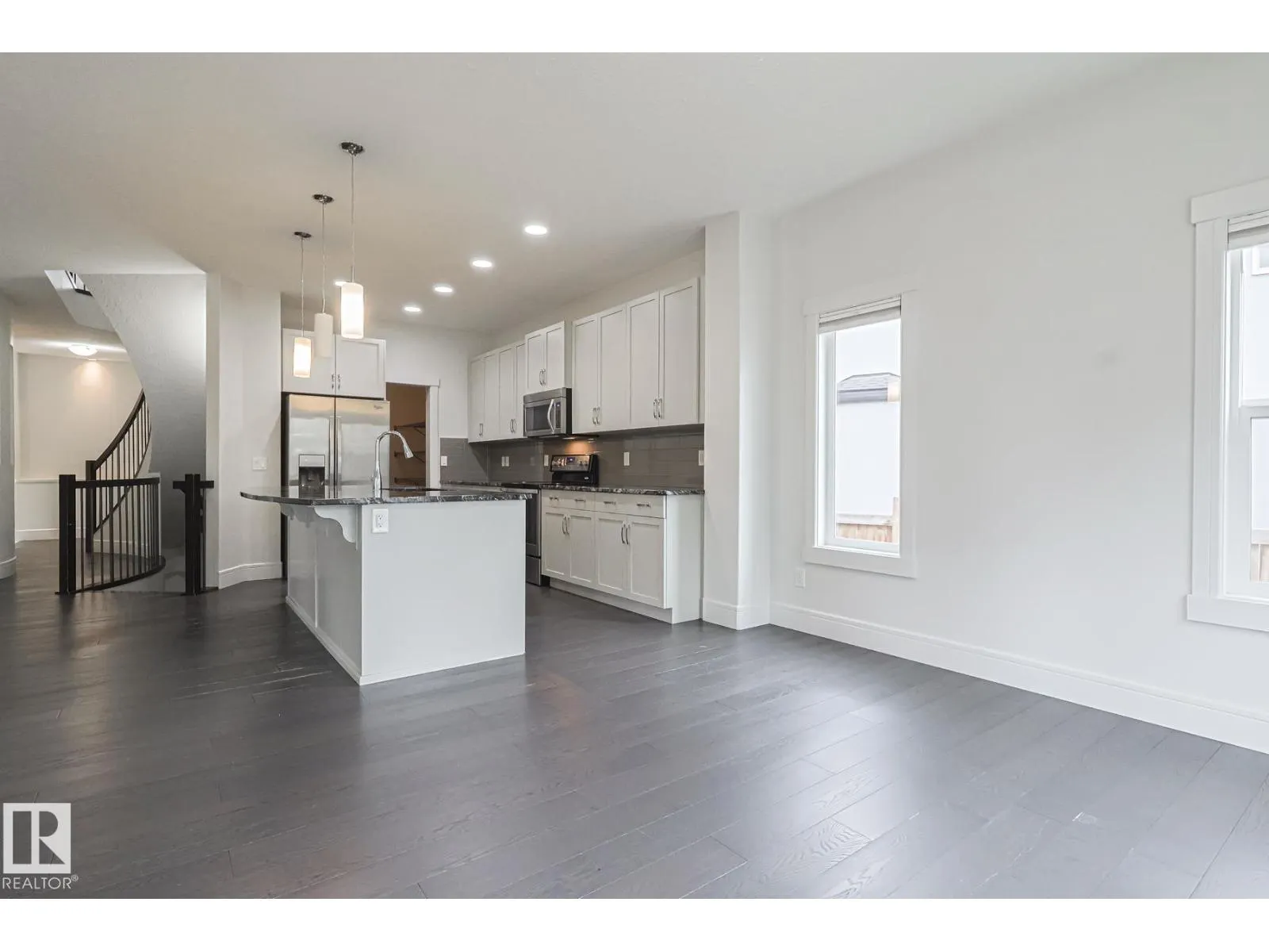3167 WINSPEAR CR SW SW