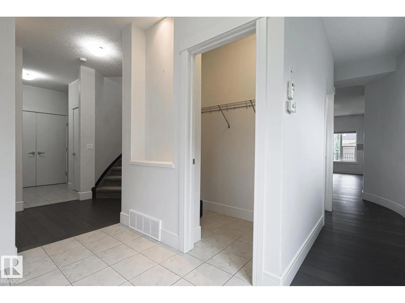 3167 WINSPEAR CR SW SW