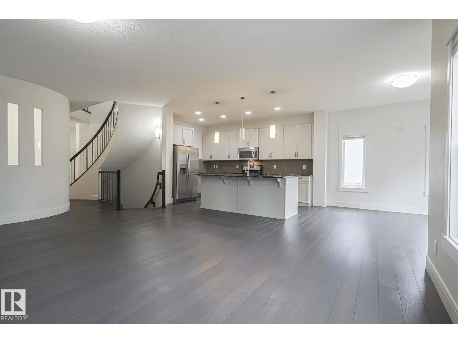3167 WINSPEAR CR SW SW