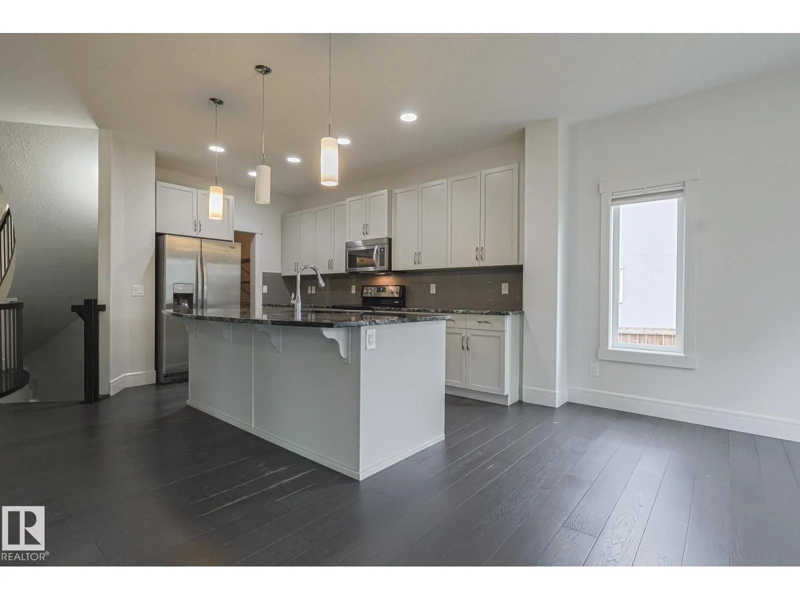 3167 WINSPEAR CR SW SW