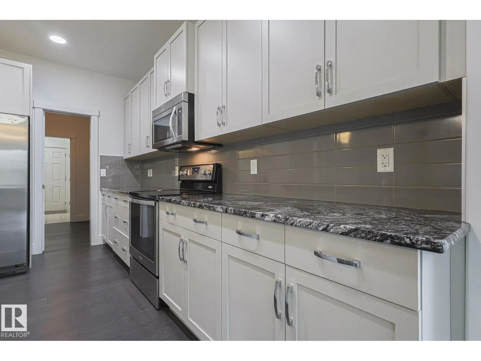 3167 WINSPEAR CR SW SW