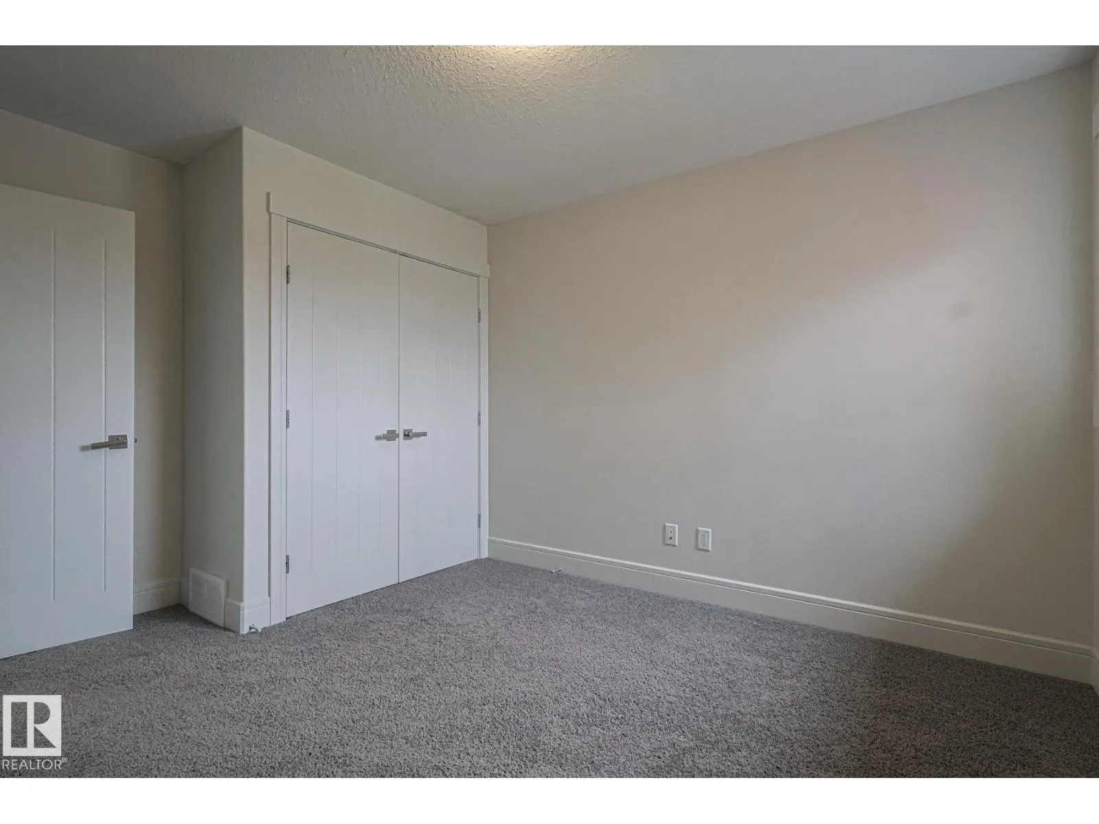 3167 WINSPEAR CR SW SW