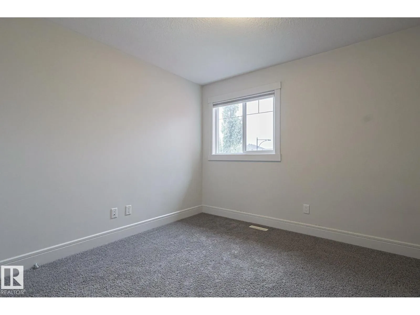 3167 WINSPEAR CR SW SW
