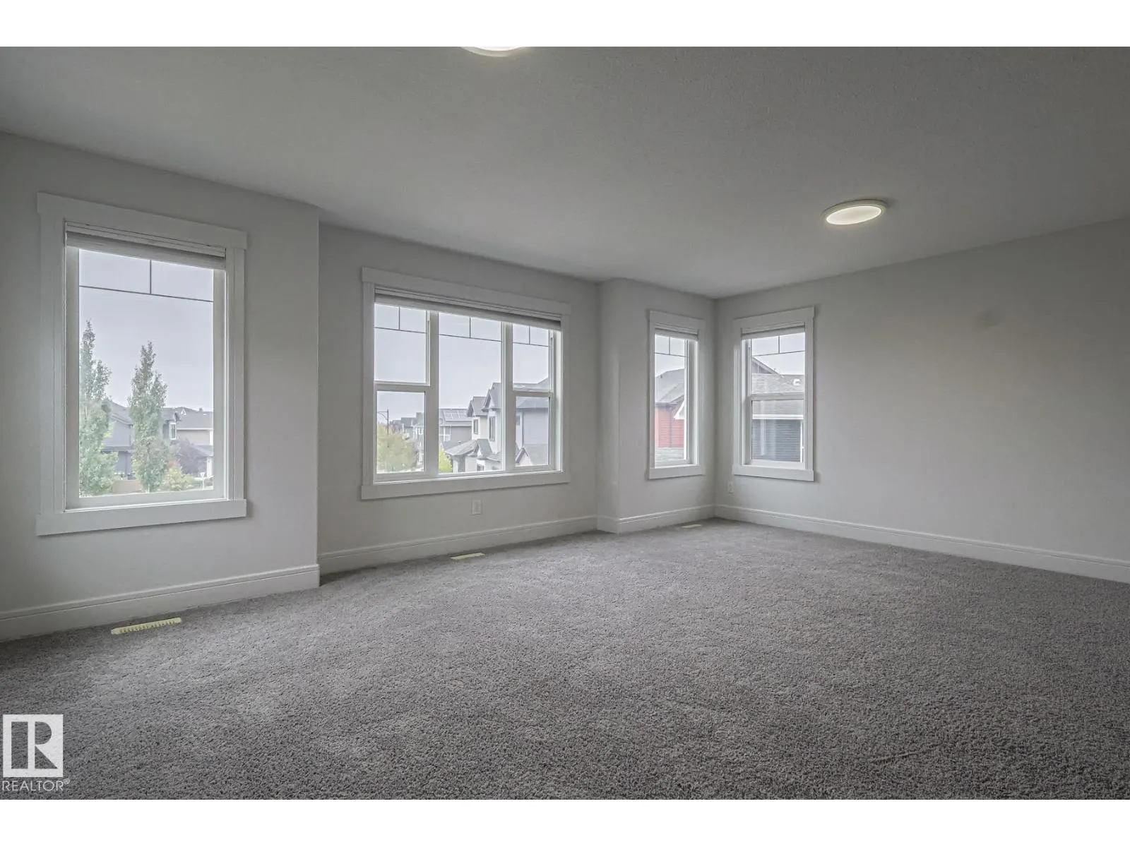 3167 WINSPEAR CR SW SW