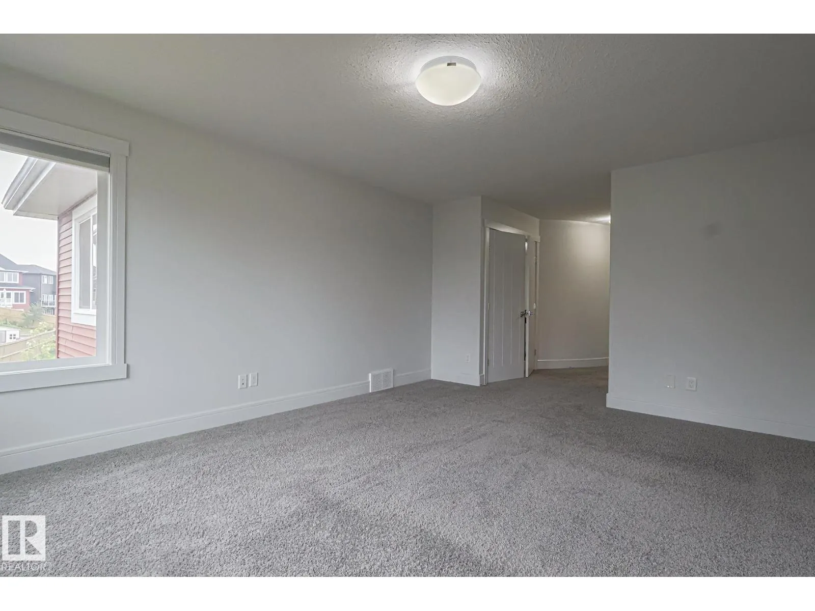 3167 WINSPEAR CR SW SW