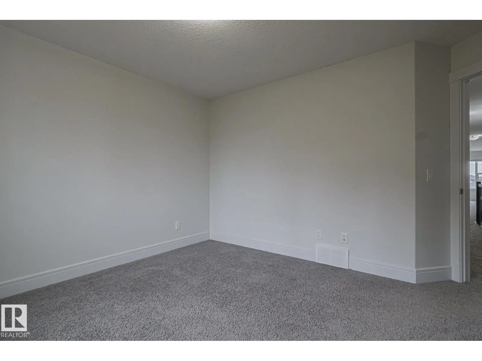 3167 WINSPEAR CR SW SW