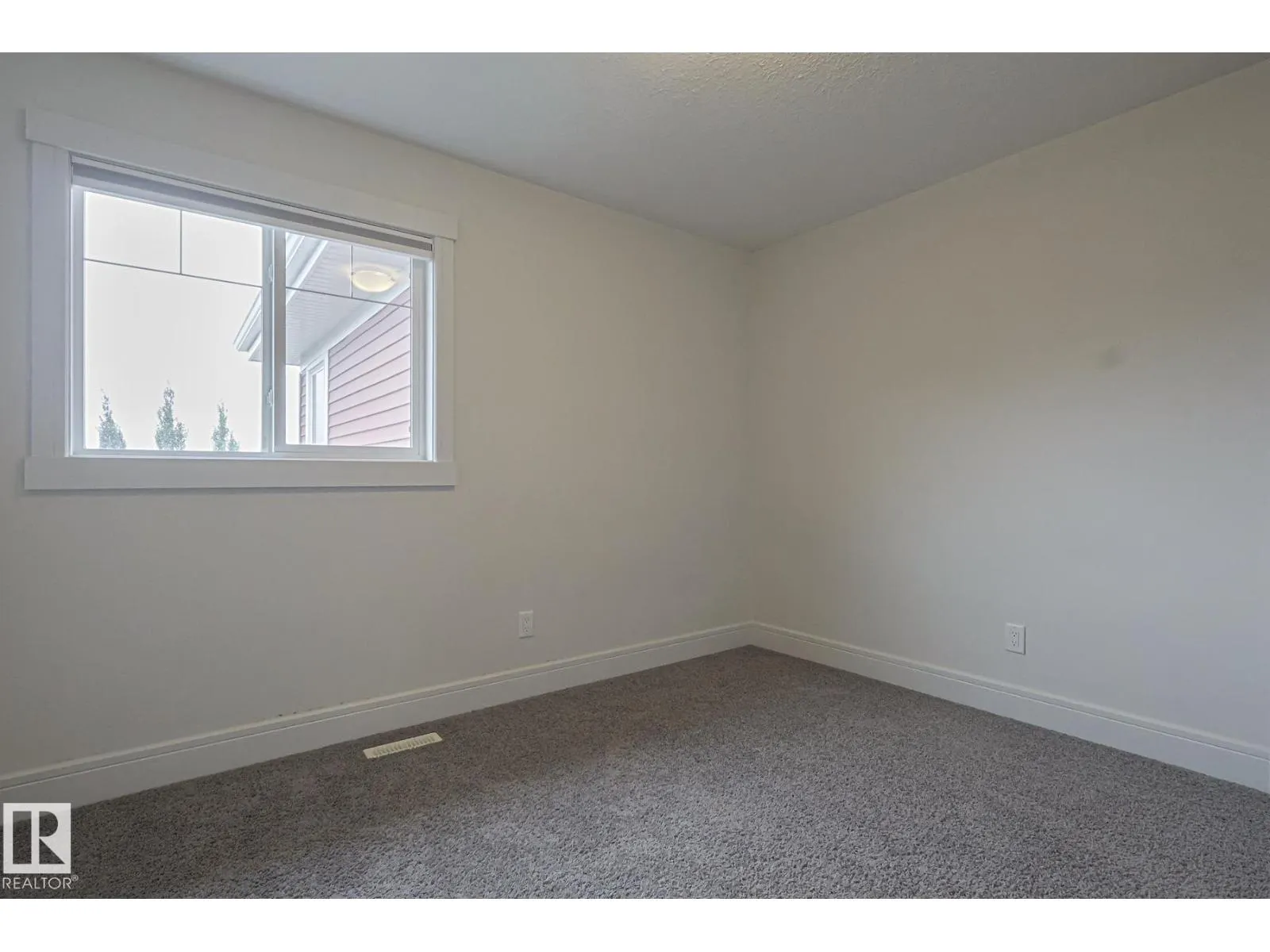 3167 WINSPEAR CR SW SW