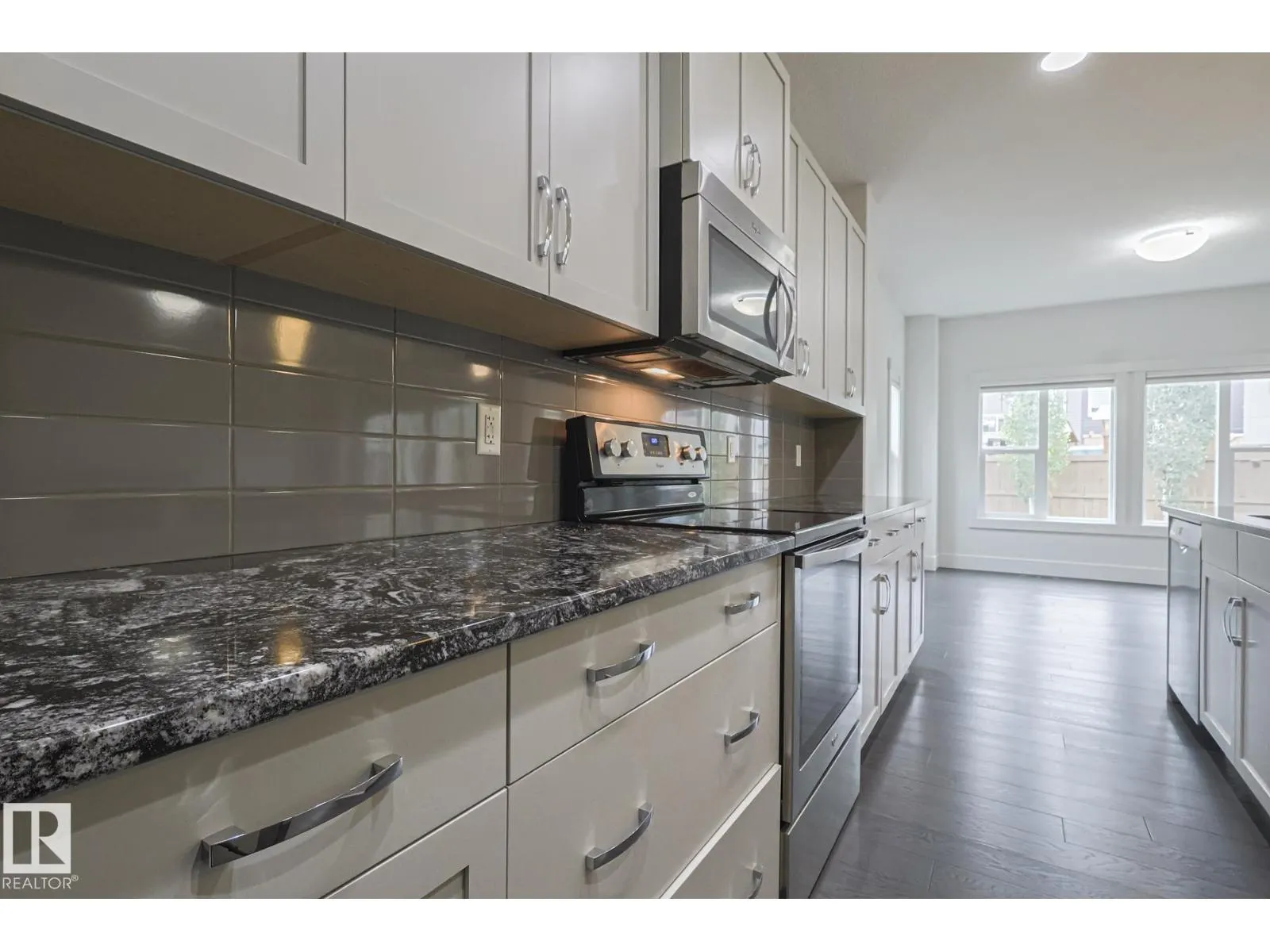 3167 WINSPEAR CR SW SW