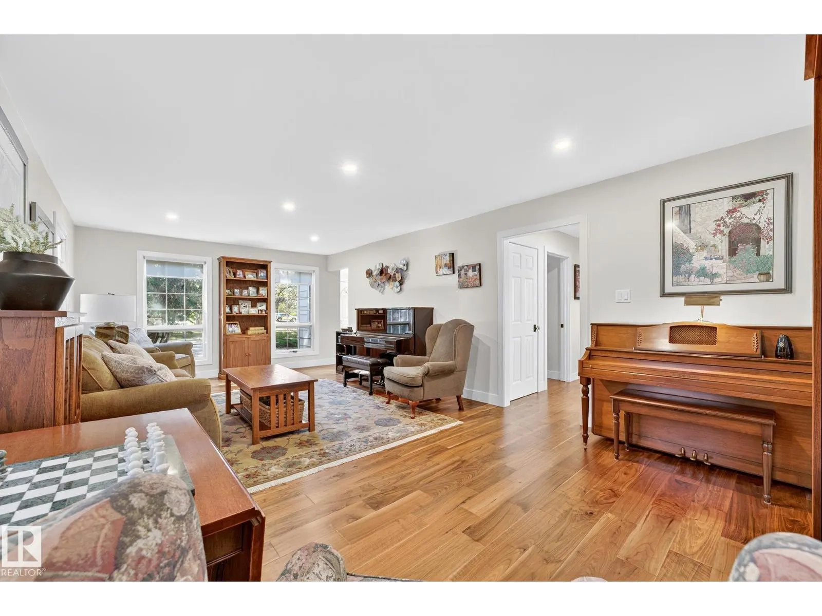 116 GRANDISLE WY NW