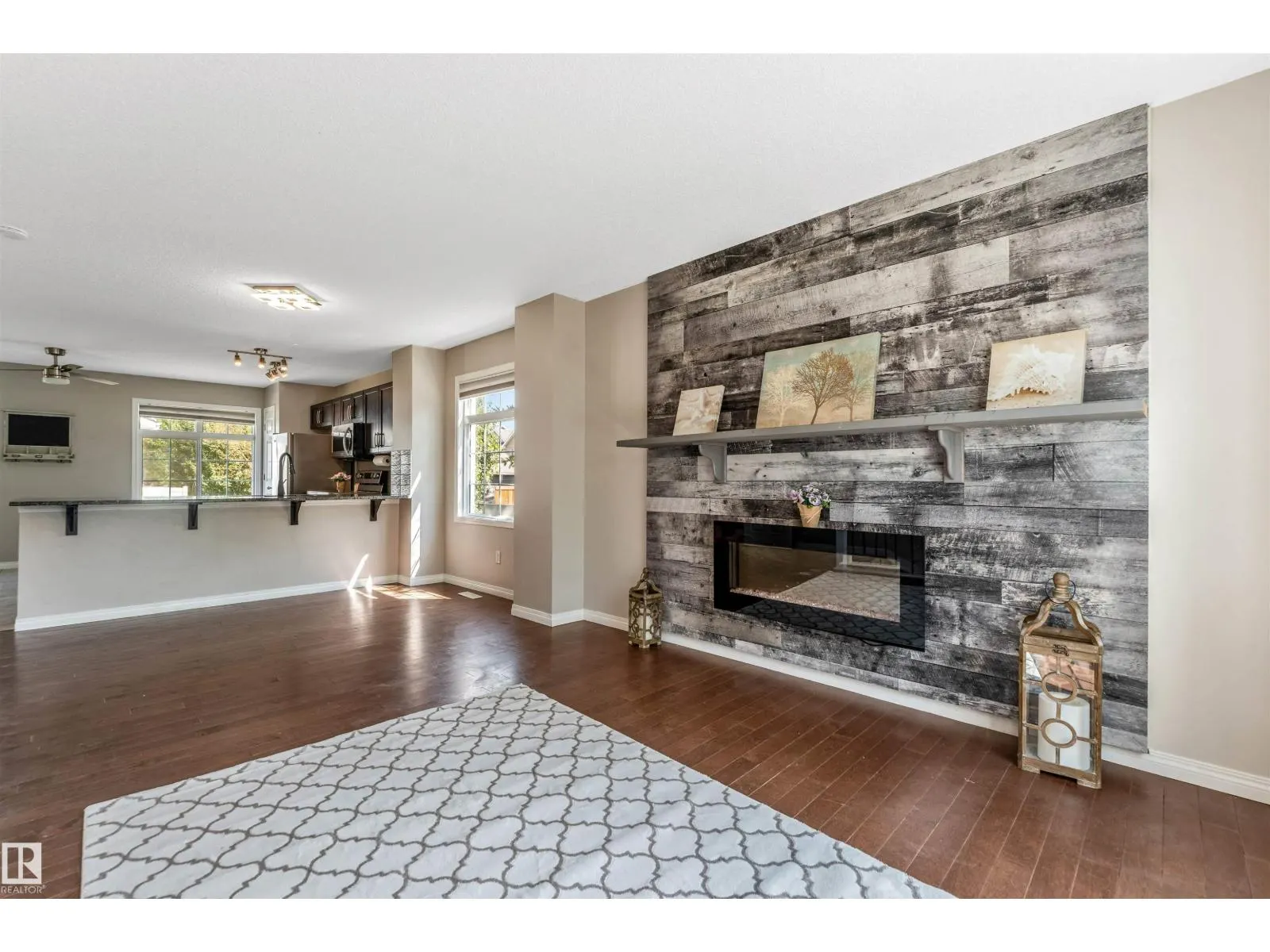 #50 9151 Shaw WY SW