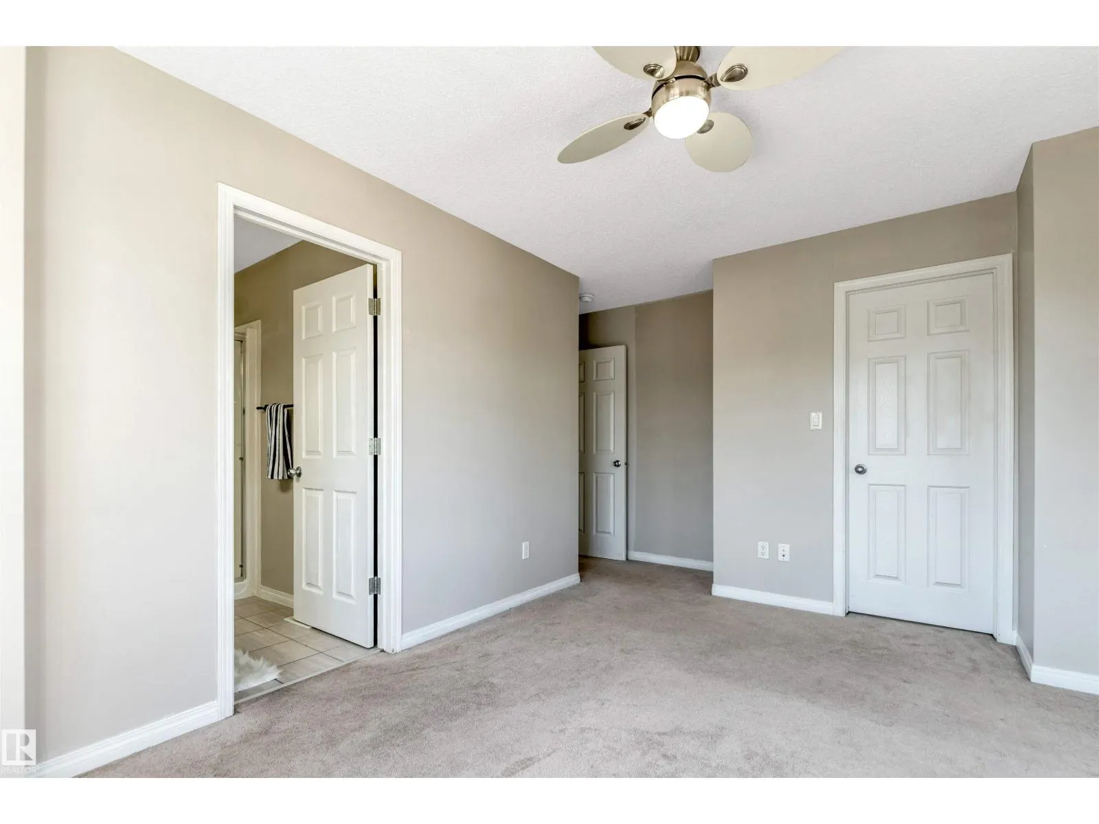 #50 9151 Shaw WY SW