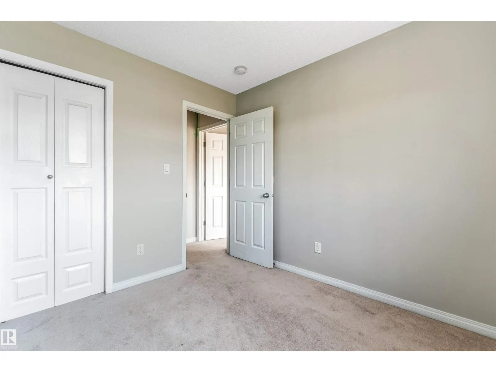 #50 9151 Shaw WY SW