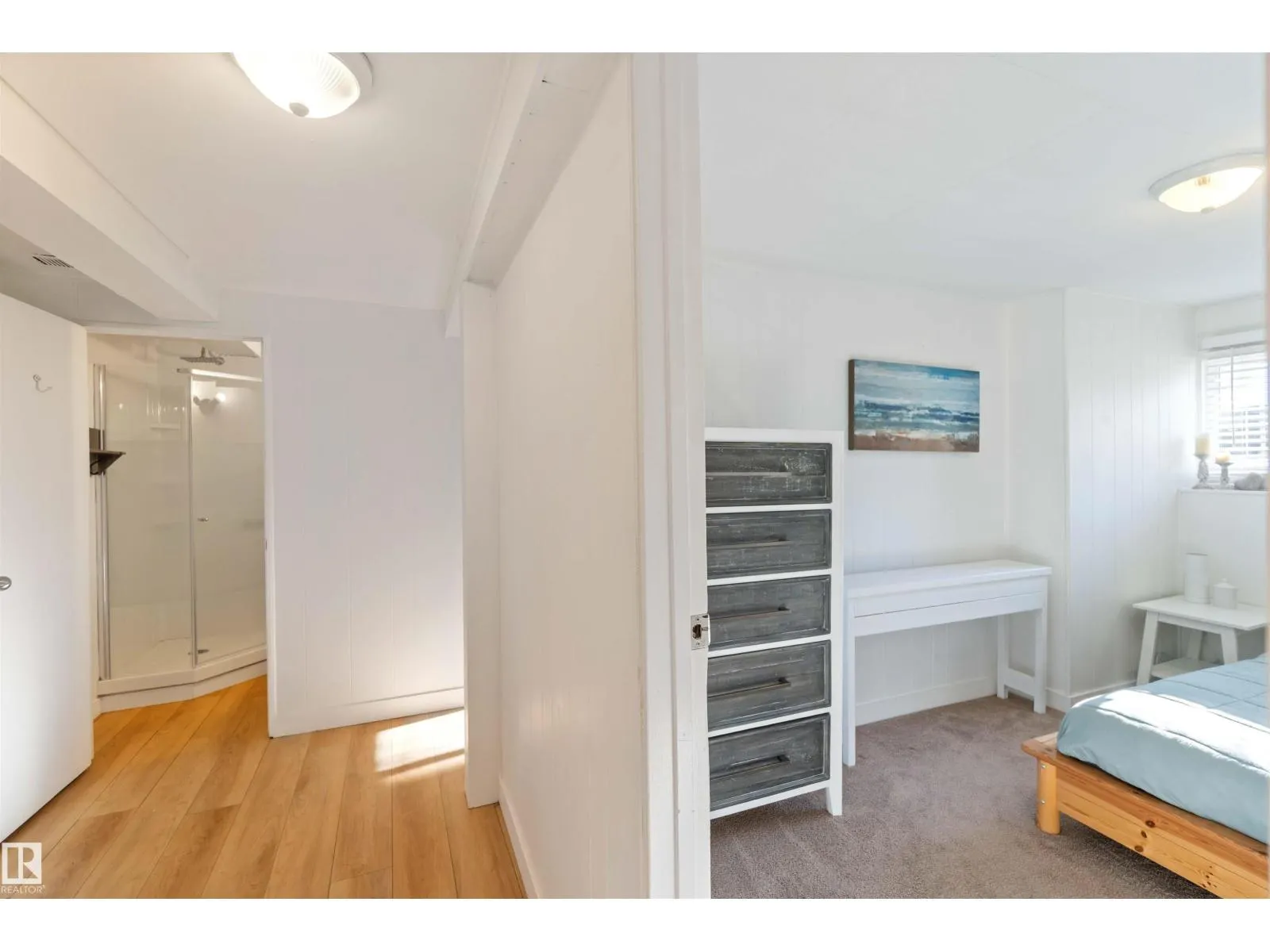 8508 43 AV NW
