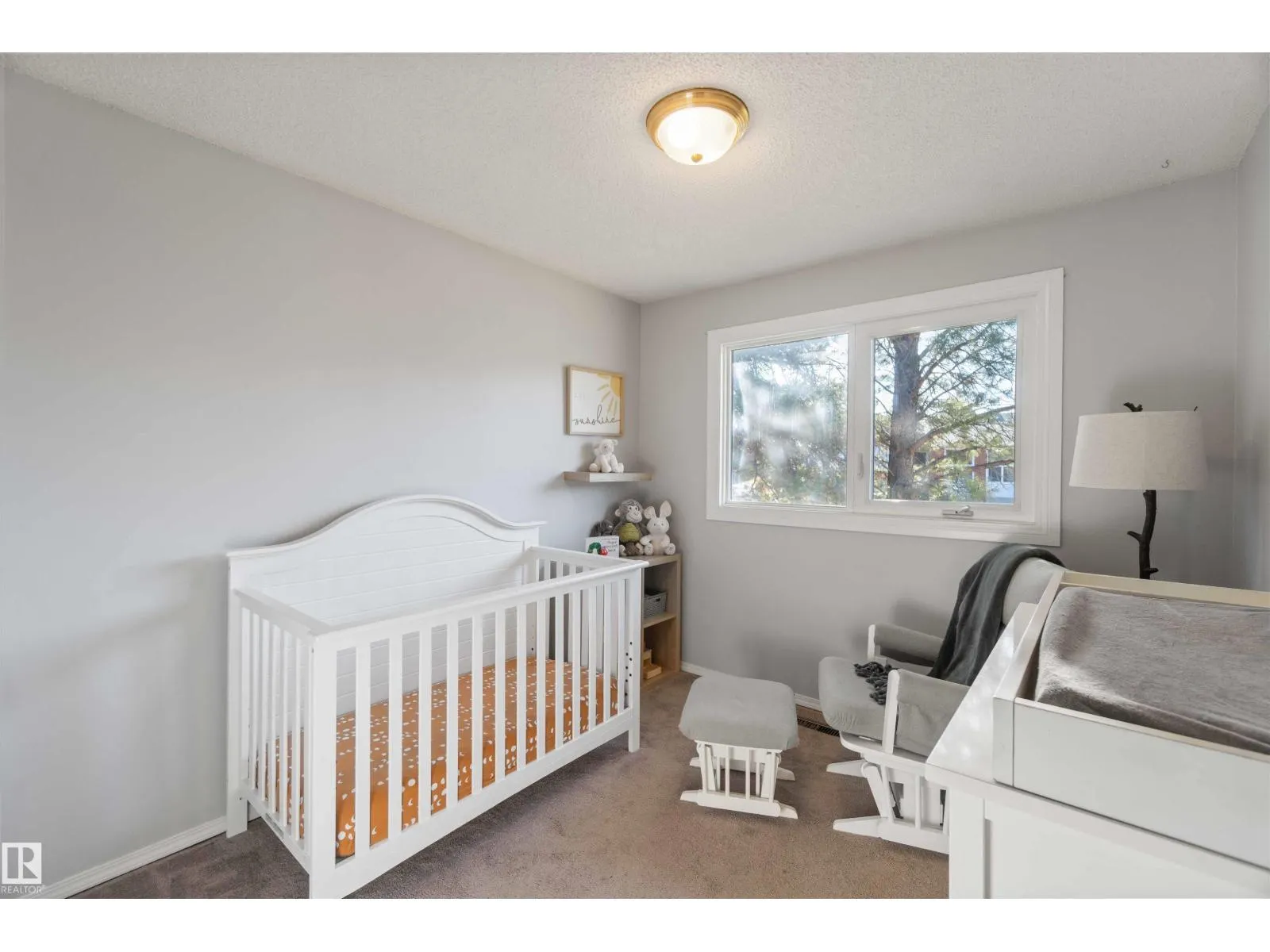 8508 43 AV NW