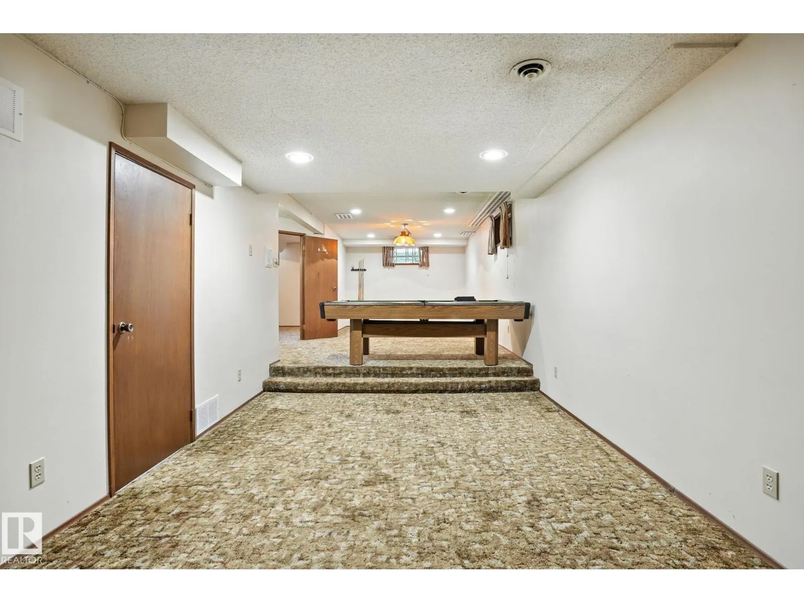 4 GLEN MEADOW CR