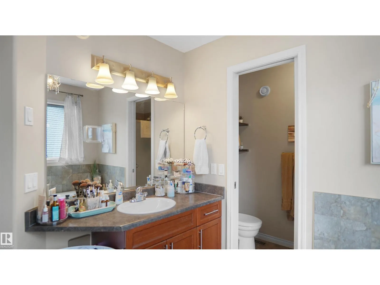 20845 92A AV NW