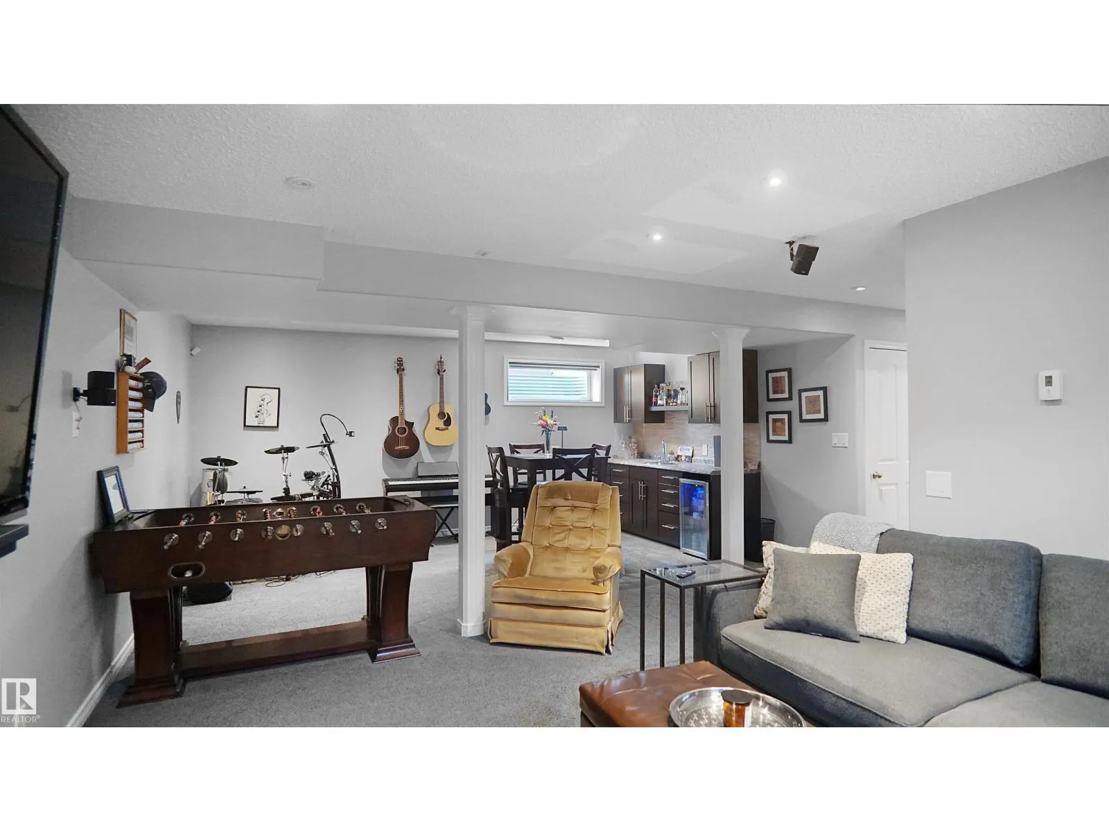 20845 92A AV NW