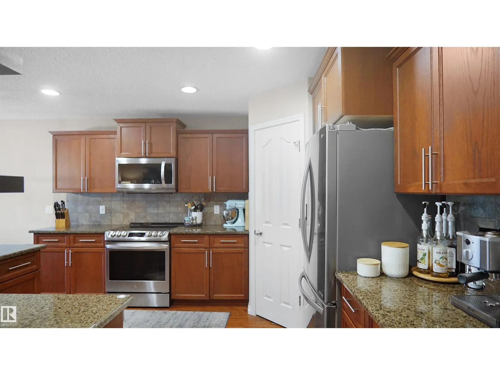 20845 92A AV NW