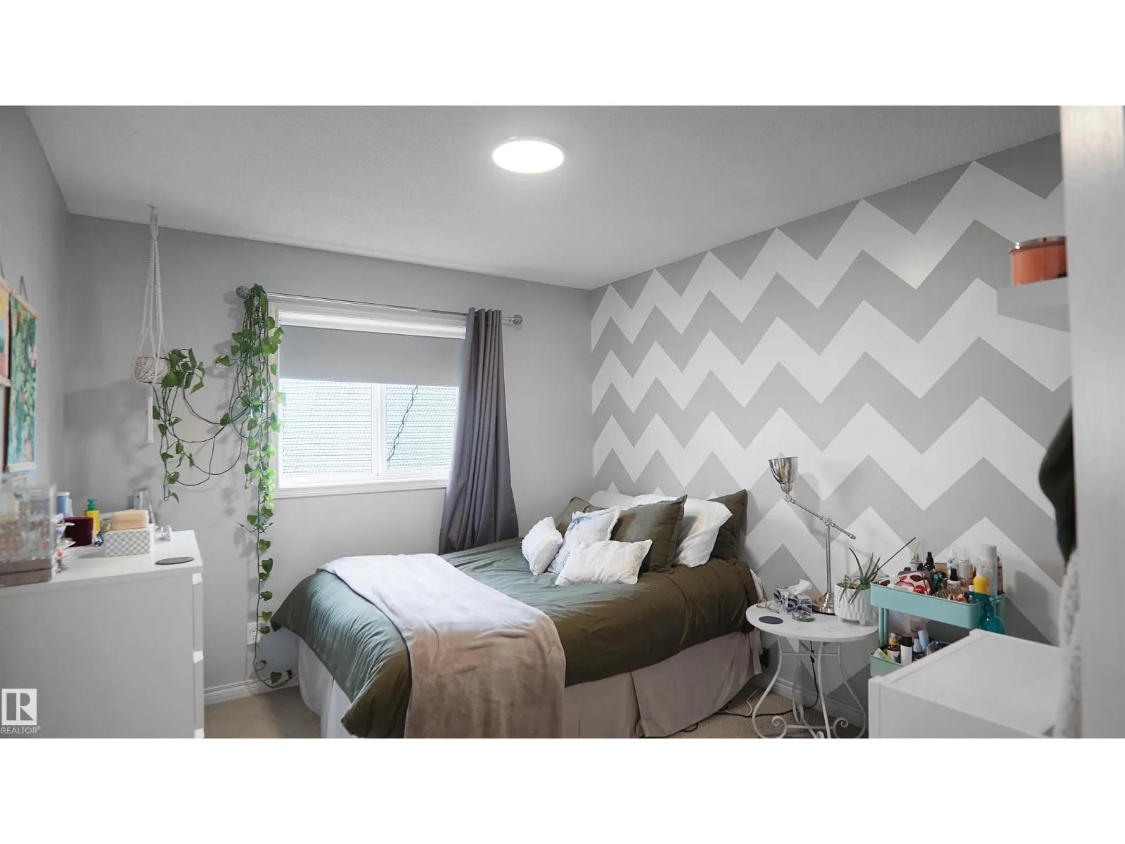 20845 92A AV NW